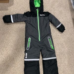 Kids snowsuit